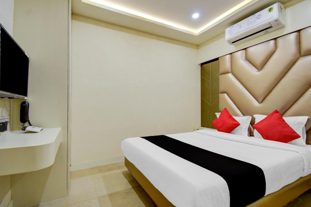 Super Collection O Snowfox Hotel Колката Екстериор снимка