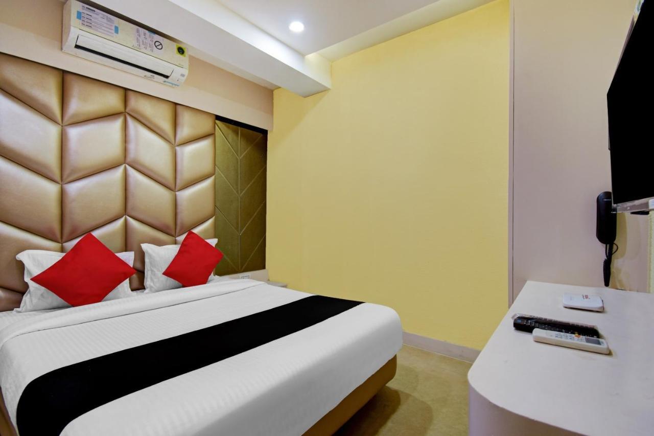 Super Collection O Snowfox Hotel Колката Екстериор снимка