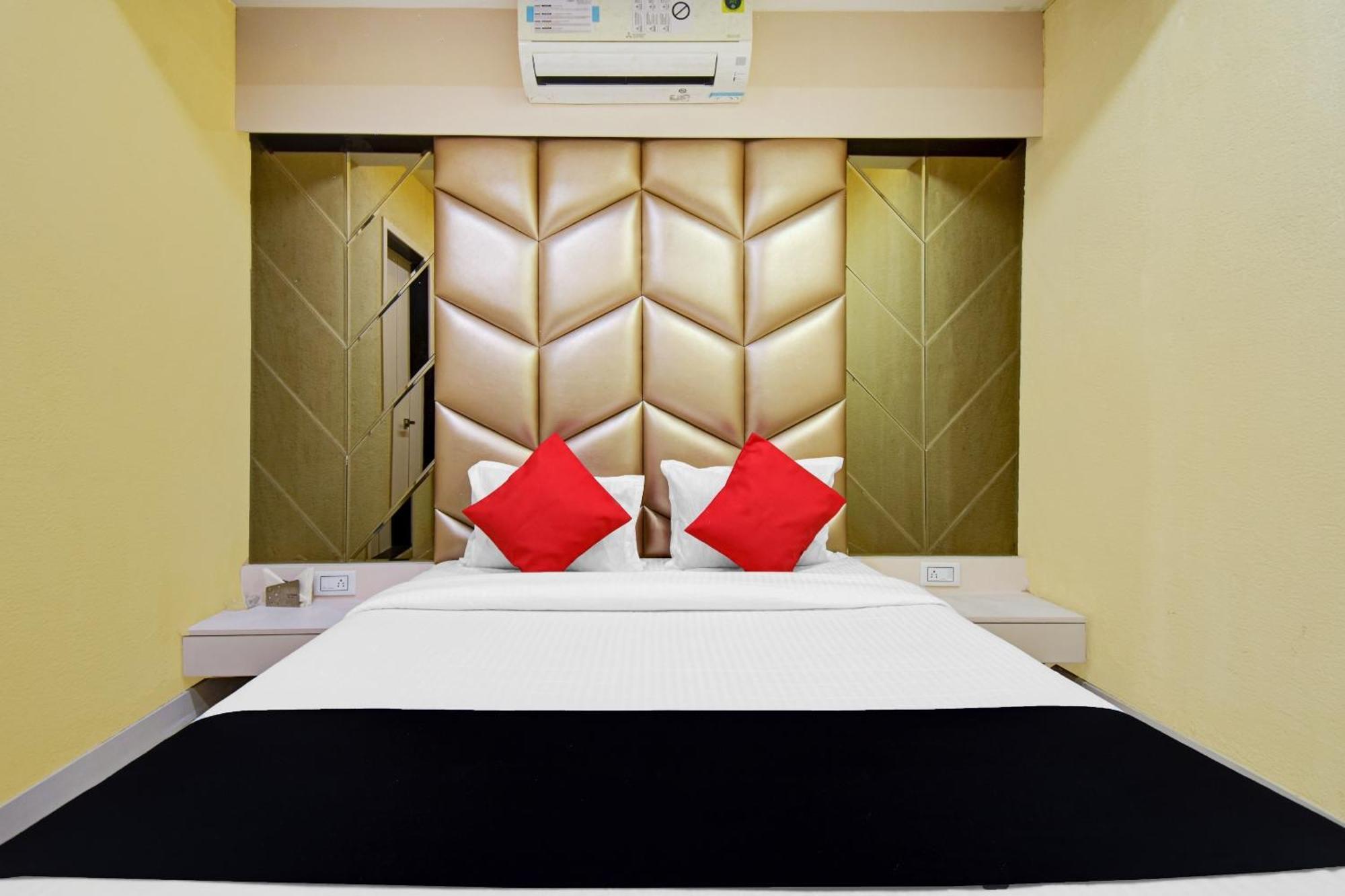 Super Collection O Snowfox Hotel Колката Екстериор снимка