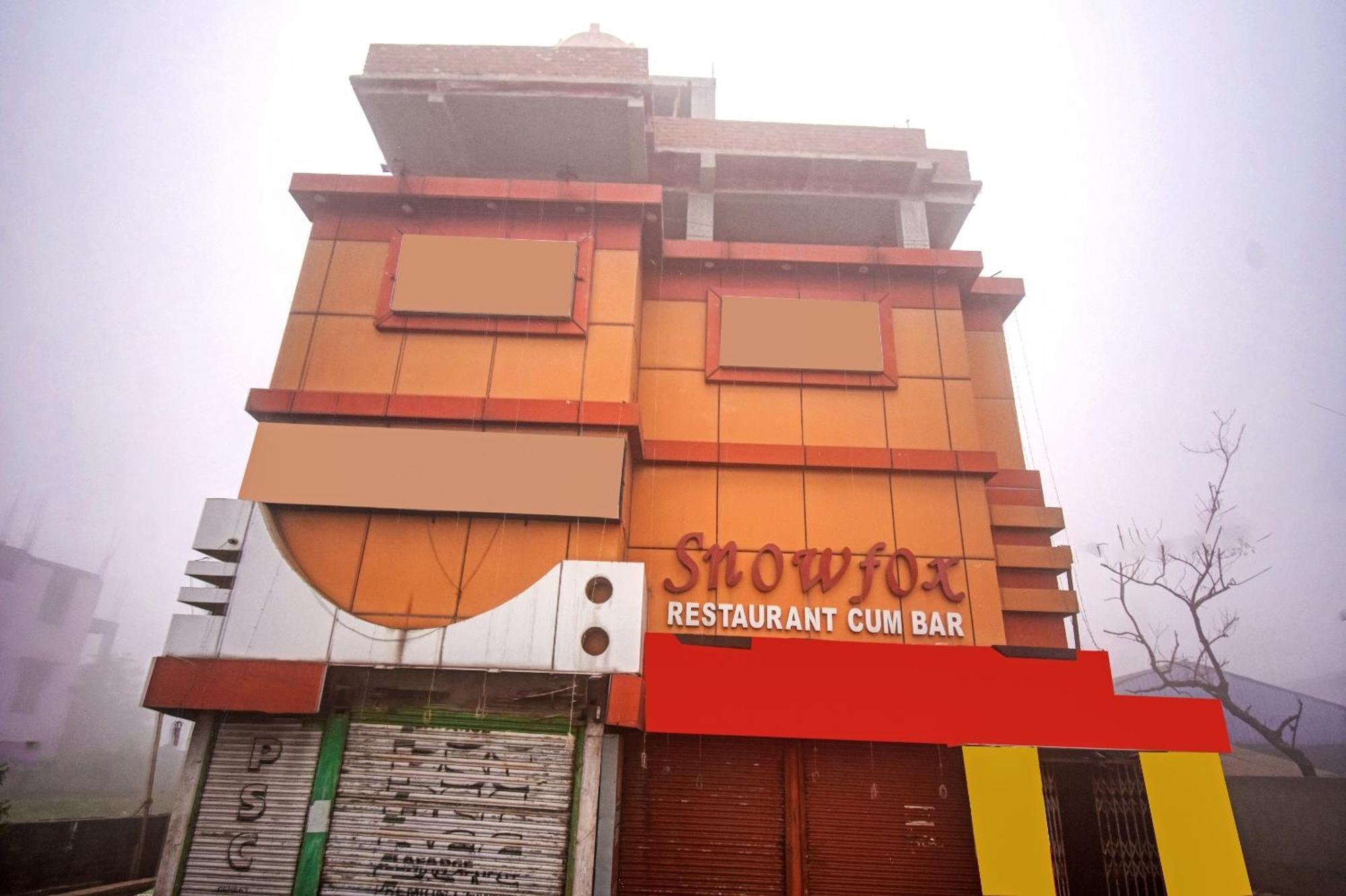Super Collection O Snowfox Hotel Колката Екстериор снимка